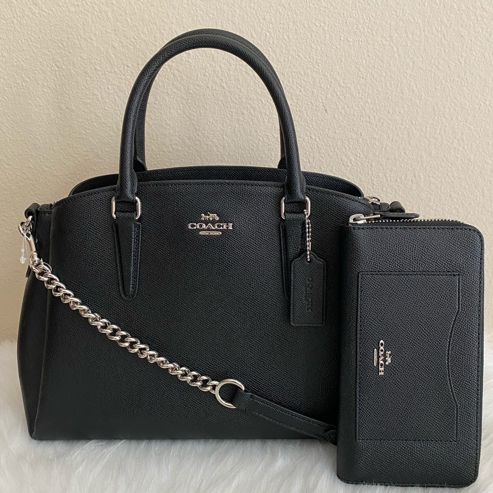 Coach purse and wallet set